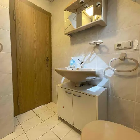 Apartment Wen112 Gut Geschnittene Monteurwohnung *