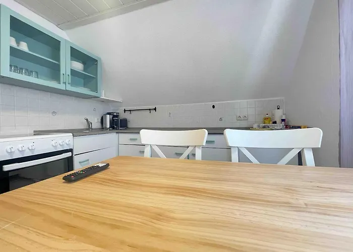 Wen112 Gut Geschnittene Monteurwohnung *